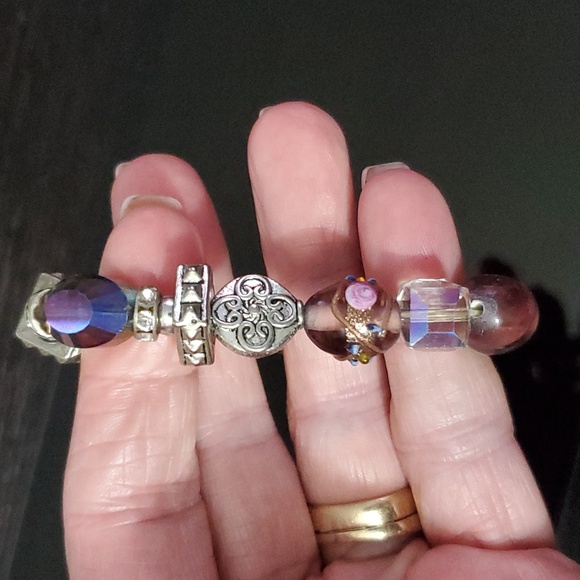 Vintage Beaded Bracelt - Picture 3 of 3